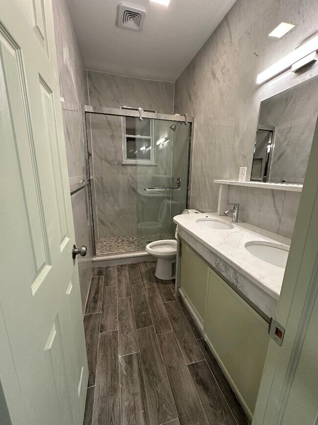 Baño independiente - 61 Passaic St