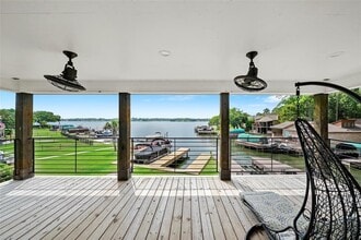 Building Photo - 11303 Twain Dr Building Photo - 11303 Twain Dr