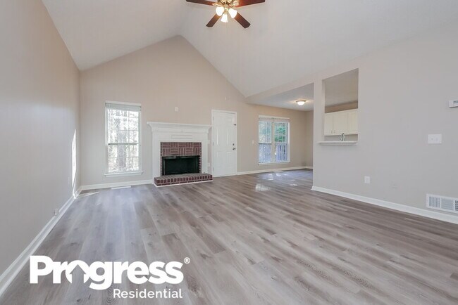 Building Photo - 112 Eagle's Crest Ln