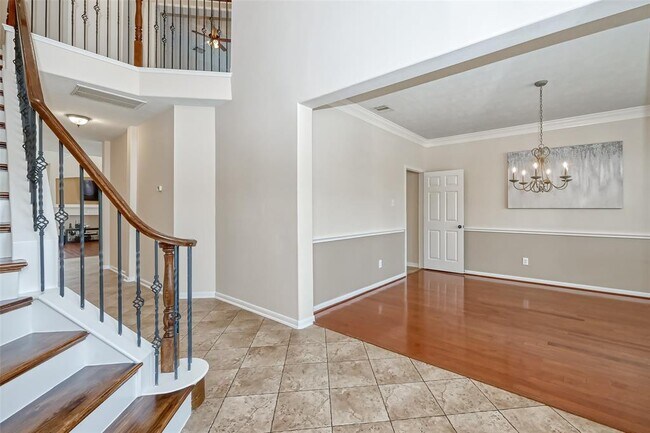 Building Photo - 6723 Glenkirk Pl