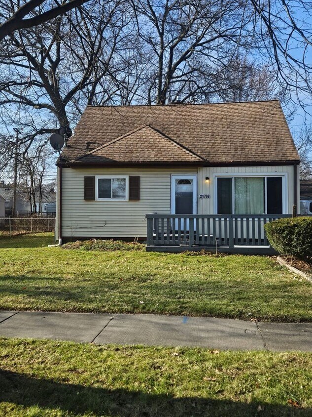 Primary Photo - 4 bedroom - Garage- Section 8 Accepted.