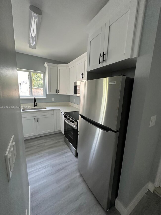 Foto del edificio - 265 NW 81st St