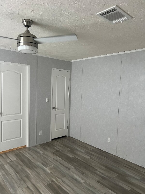 Foto del edificio - 13353 Old Harmony Rd