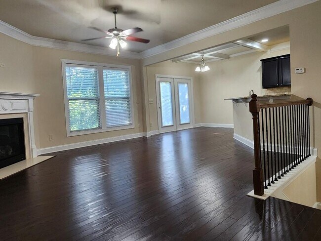 Building Photo - 229 Privet Cir