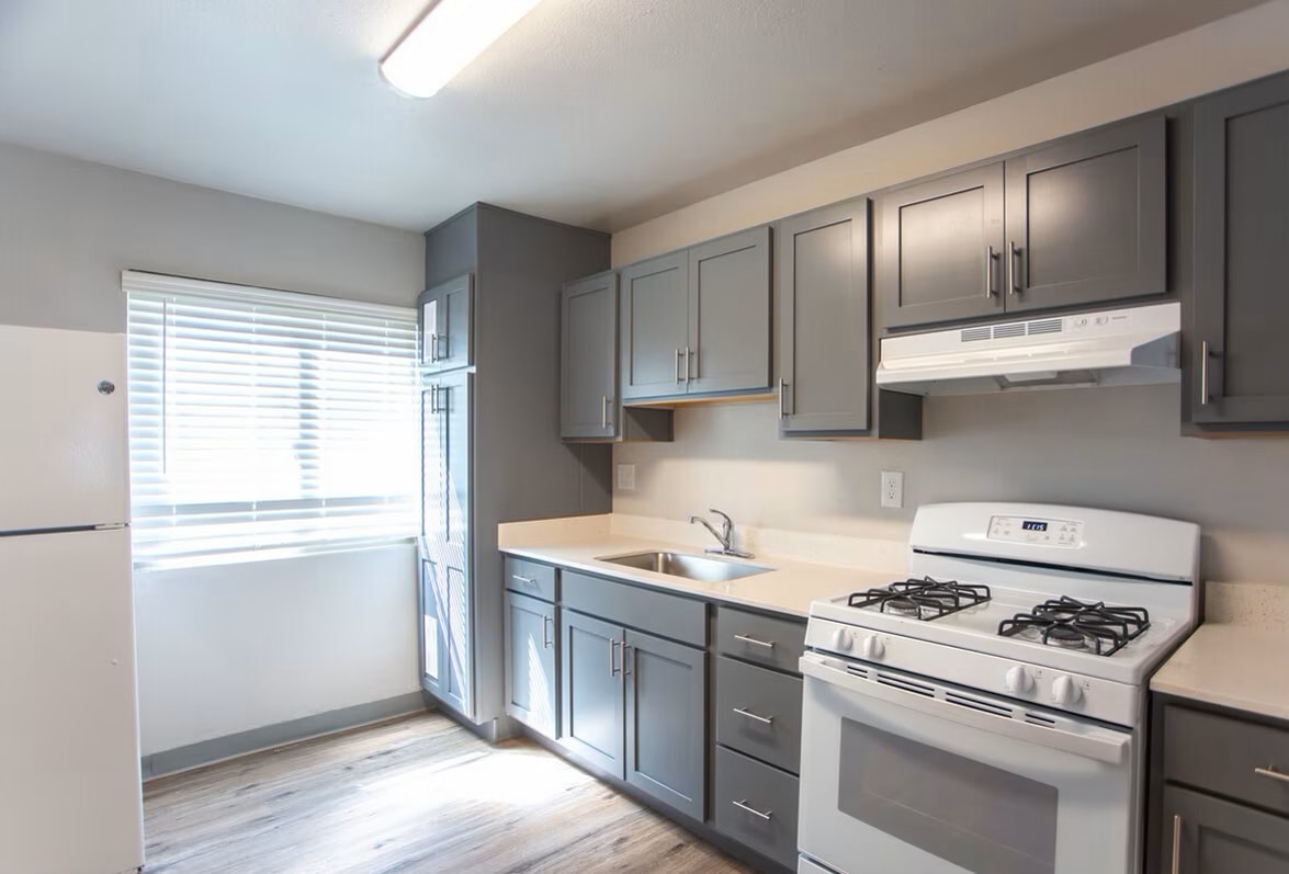 Primary Photo - Arbor Square Apartments