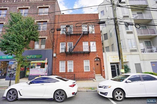 Primary Photo - 322 Anderson Ave