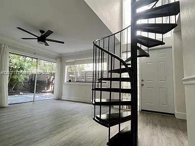 Foto del edificio - 3209 Bird Ave