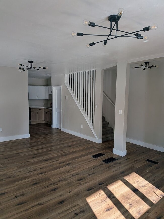 Foto del edificio - 1043 Meade Ave