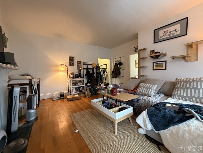 Foto del edificio - 16 Davis Ave