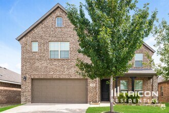 Building Photo - 1240 Trumpet Dr