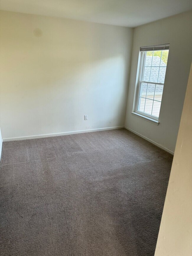 Foto del edificio - 2 Bed 2 Bath Condo in Council Rock School ...