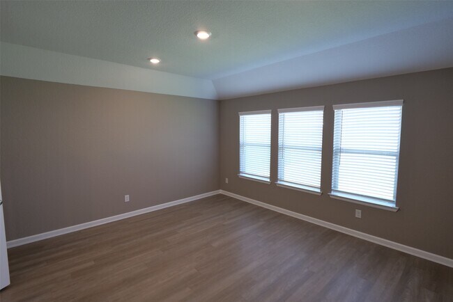 Building Photo - 7211 Songlark Lndg Ct