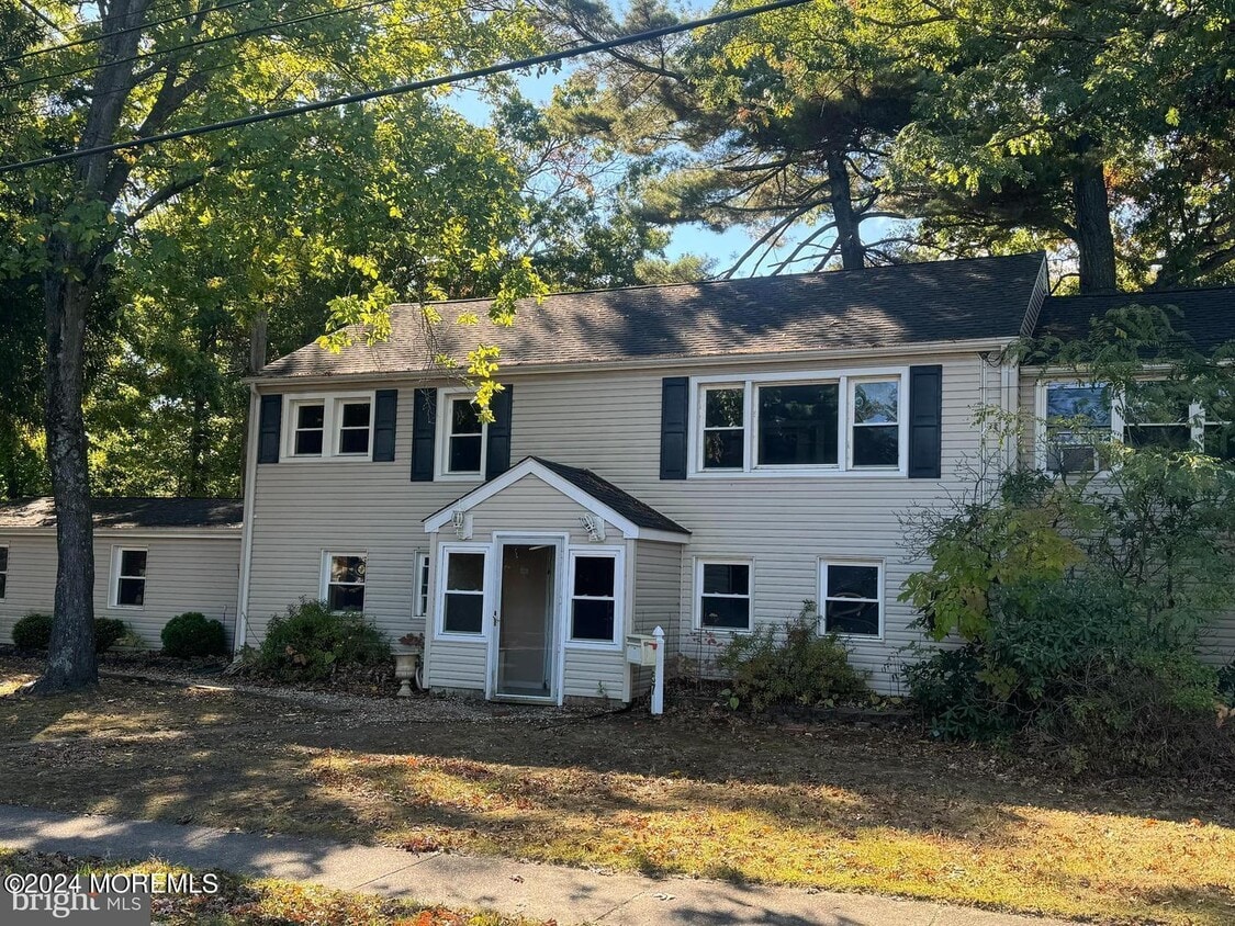 Primary Photo - 57 Hadley Ave