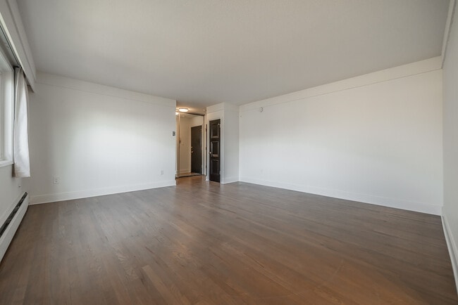 Building Photo - Rockridge Apartments
