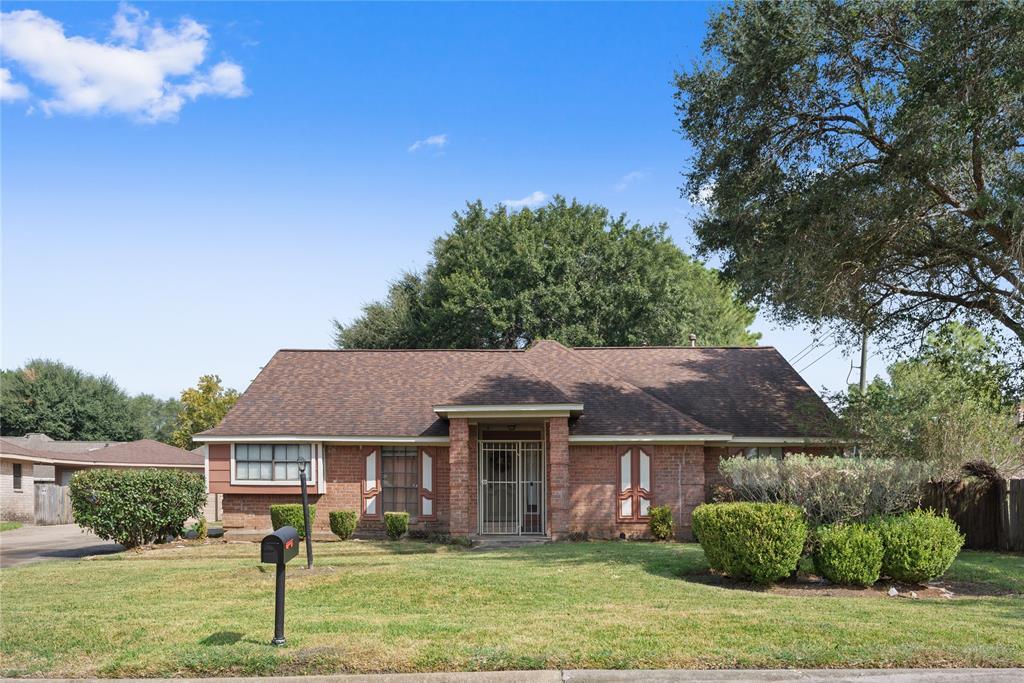 Primary Photo - 2302 Bright Meadows Dr