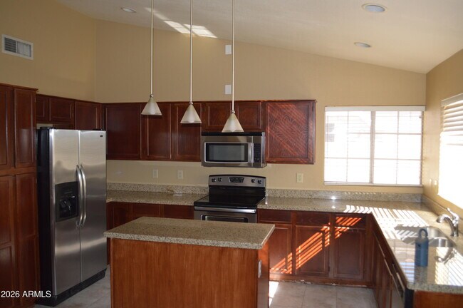 Foto del edificio - 4235 E Windmere Dr