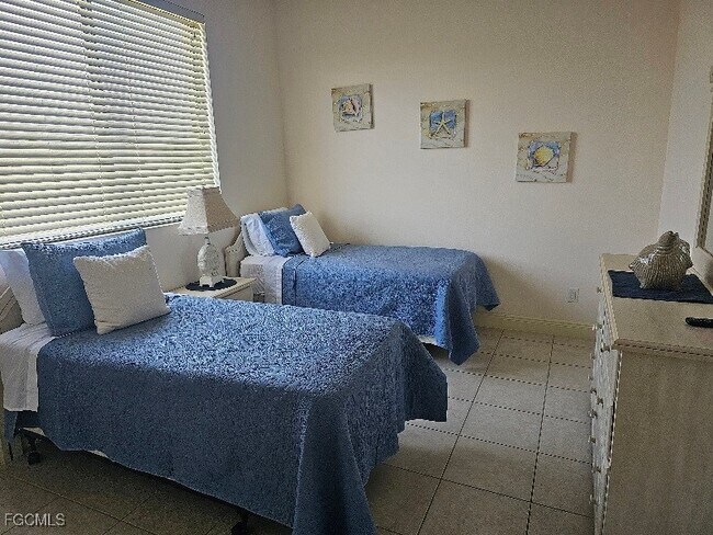 Foto del edificio - 118 SE 23rd Pl