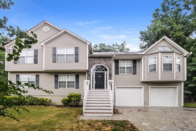 Building Photo - 28 Fernwick Ct