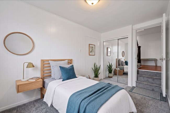 Photo - 5556-5558 Pocusset Street Townhome