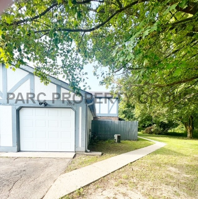 Primary Photo - 3664 Newgate Ln