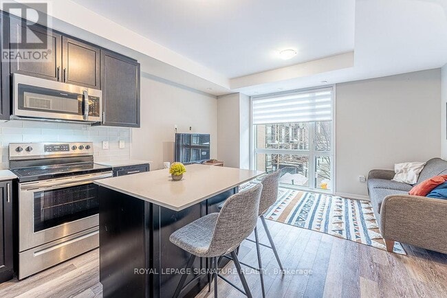 Building Photo - 26 Fieldway Rd