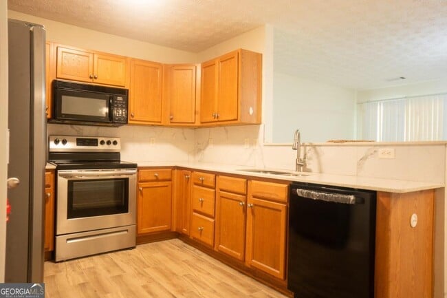 Building Photo - 355 Magnolia Gardens Walk