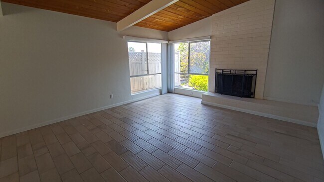 Foto del edificio - Large 6 Bedroom House Near SDSU! Large Bac...