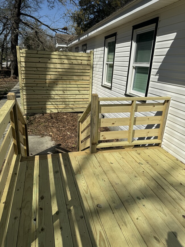 Front Porch - 204 N 30th St