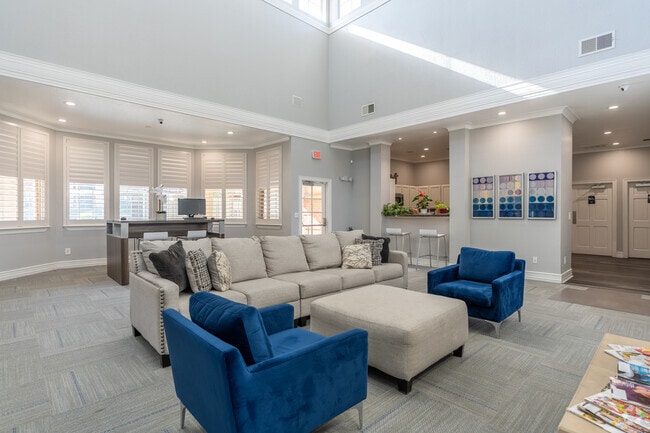Casa club - Woodridge Apartments