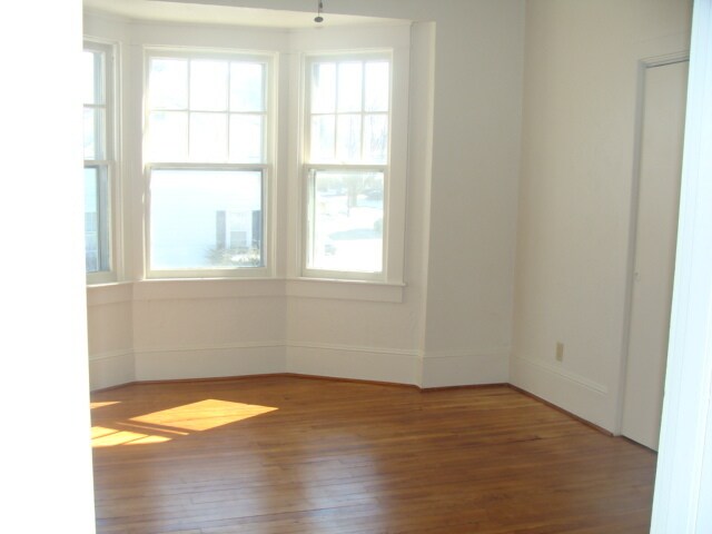 Foto del edificio - 4 Bedroom Home Near York Hospital On East End Of York City