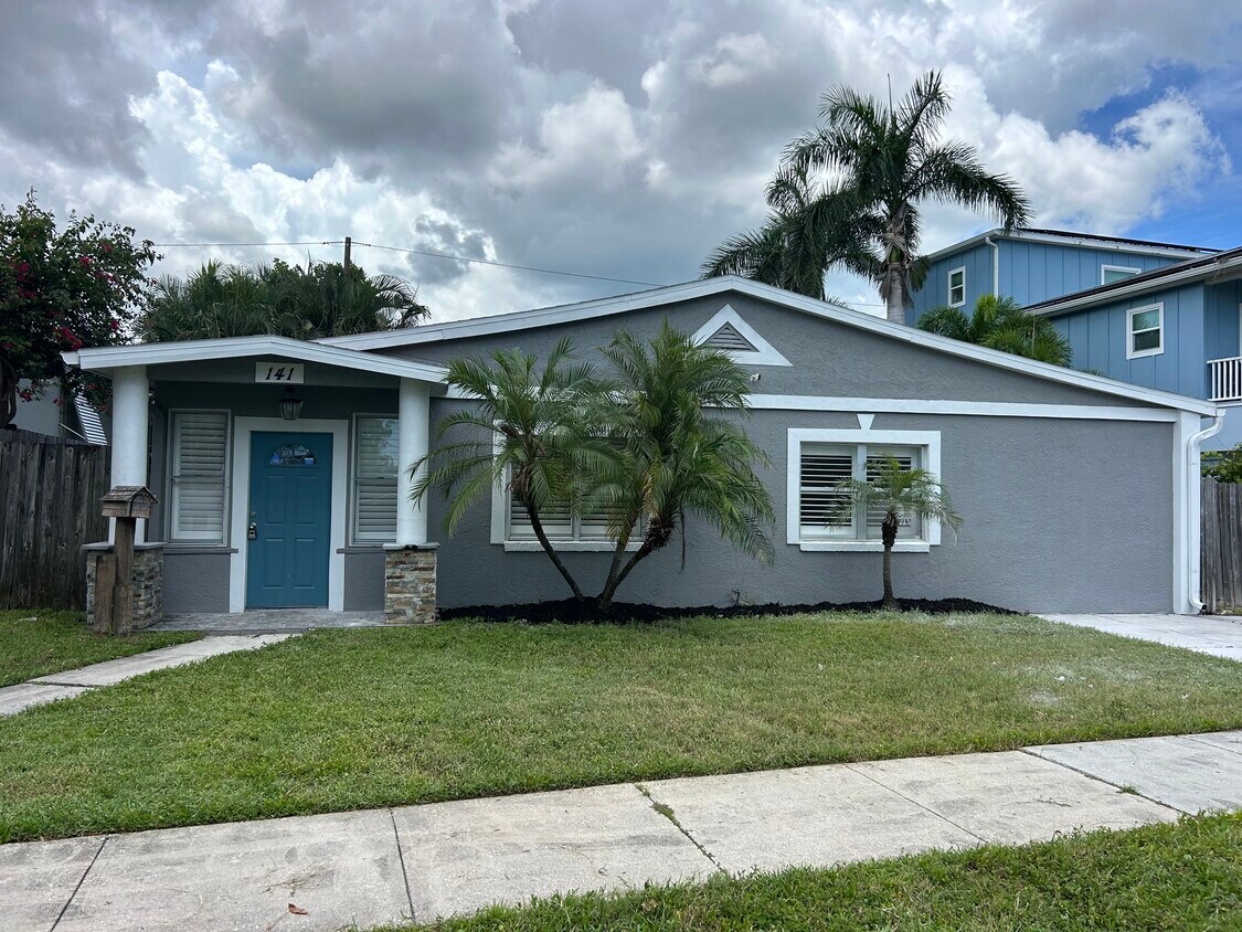 Foto principal - 141 81st Ave N