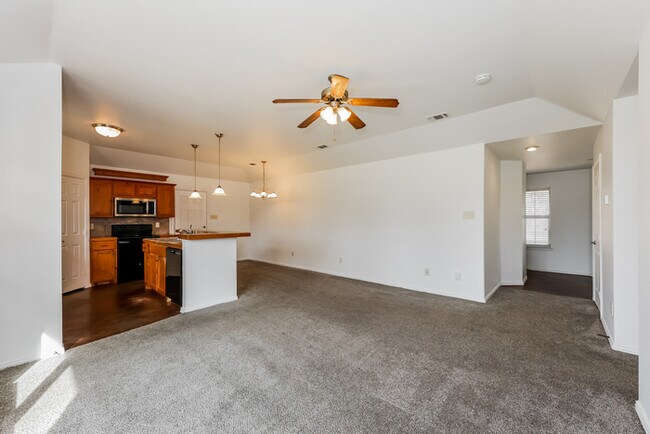 Foto del edificio - 413 Maplewood St