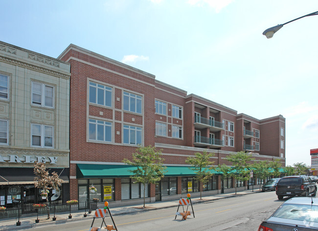 Building Photo - Pensacola Place