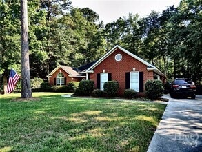 Building Photo - 121 Laurenburg Dr