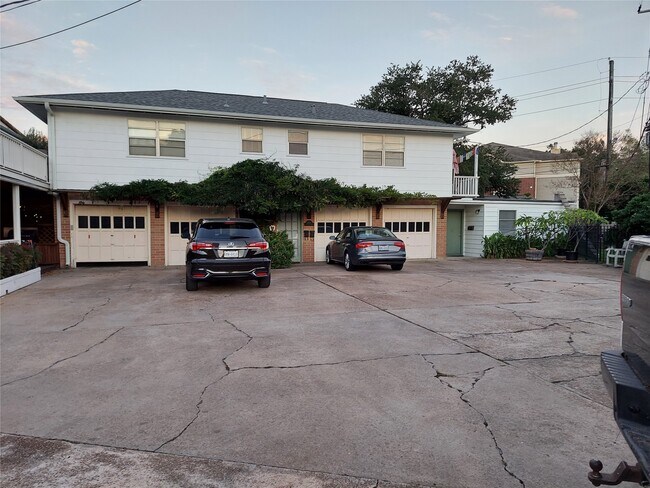 Foto del edificio - 2821 Eastgrove Ln