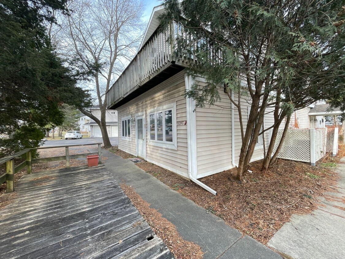 520 S Main St, Wauconda, IL 60084 House Rental in Wauconda, IL