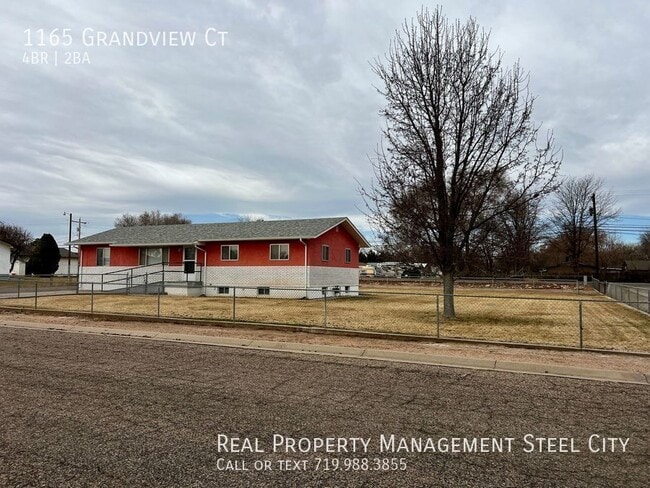 Building Photo - 1165 Grandview Ct