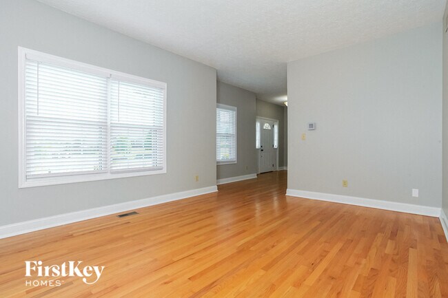 Foto del edificio - 4872 Willow Ridge Dr