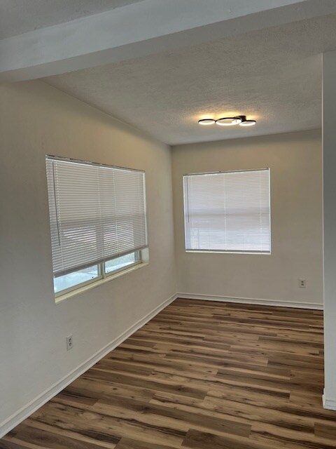 Foto del edificio - 4401 Marilyn Ave