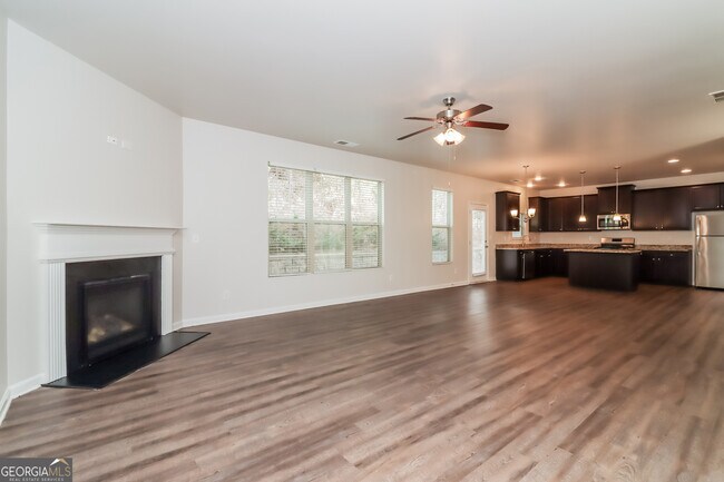 Foto del edificio - 194 Randy Way