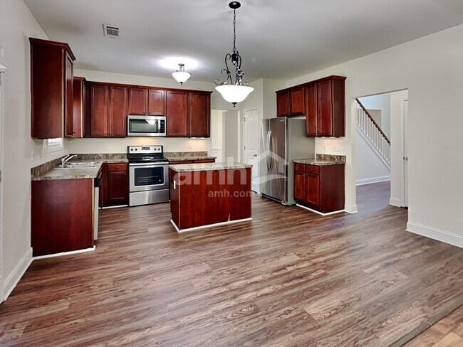 Foto del edificio - 6260 Cove Creek Dr
