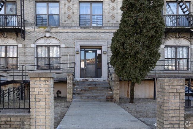 Building Photo - 1216-1228 Saint Johns Pl