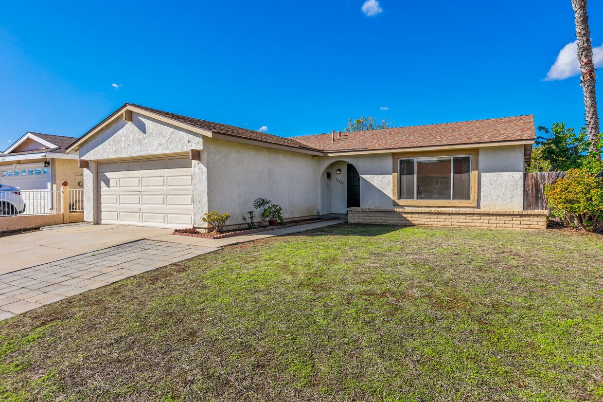 Foto principal - 10420 Greenford Dr