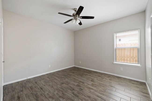 Building Photo - 2609 Sage Dr