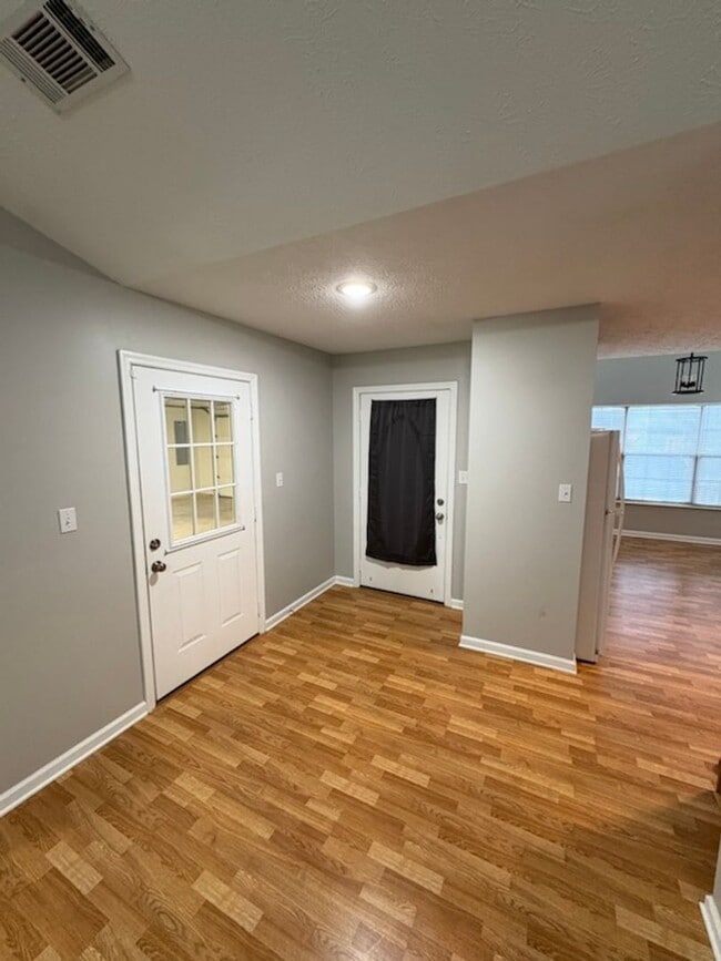 Foto del edificio - 153 Oakleaf Cir