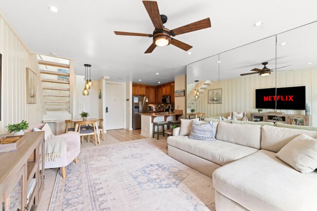 Foto del edificio - 999 N Pacific St