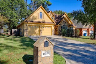 Building Photo - 14918 Pollux Dr