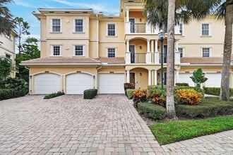 Building Photo - 12583 SE Old Cypress Dr
