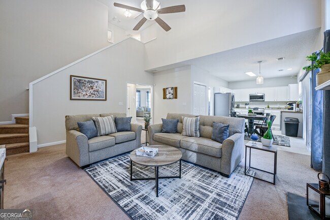 Building Photo - 206 Persimmon Tr
