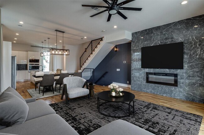 Foto del edificio - 4117 Munger Ave